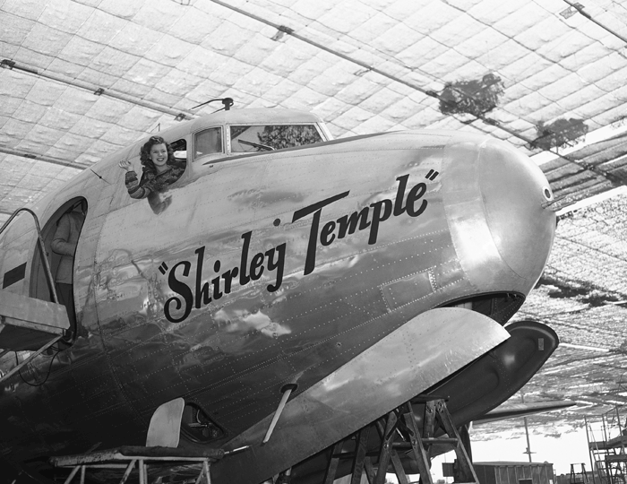 Shirley Temple in Plane