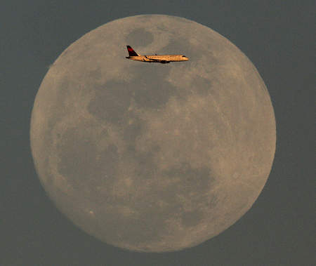 Delta Moon Flight