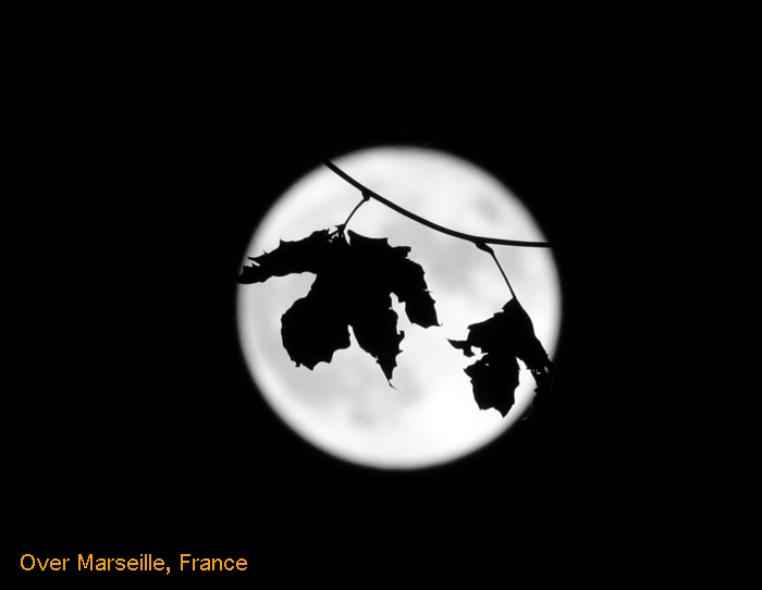 Marseille Supermoon